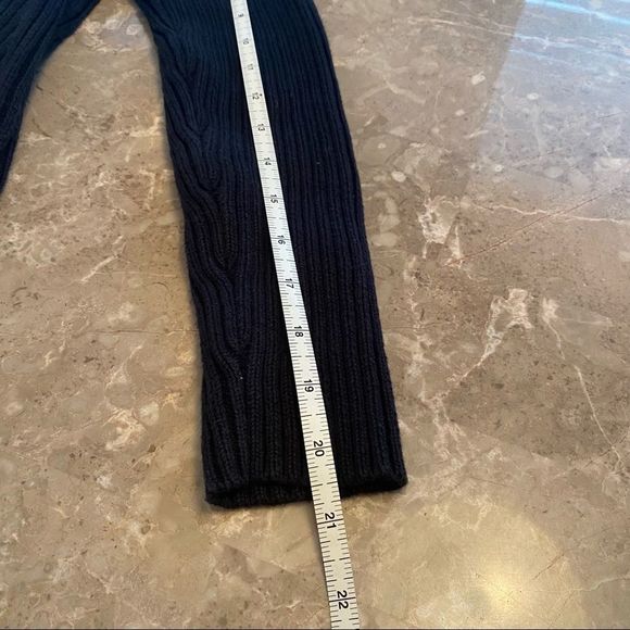 K.I.K.I.T women’s zip up long sleeve black sweater. Size medium Has some stretch - Picture 6 of 7